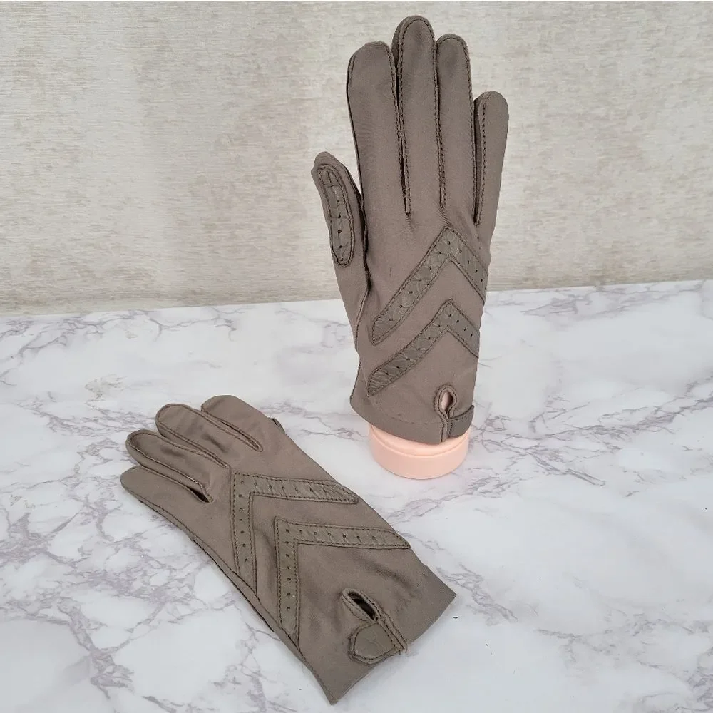 Isotoner by Aris Vintage Taupe Classic Driving gloves - Picture 6 of 9